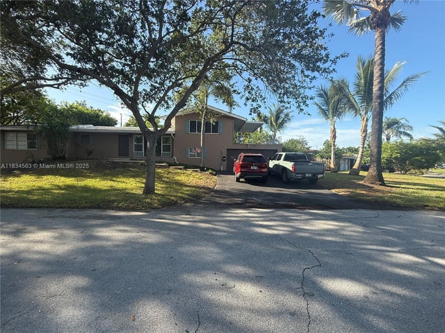 3 of 28 - 2036 Ne 21st Ave, Fort Lauderdale, FL