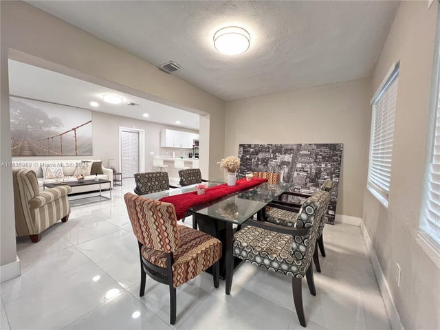2 of 19 - 341 S 24th Ave, Hollywood, FL