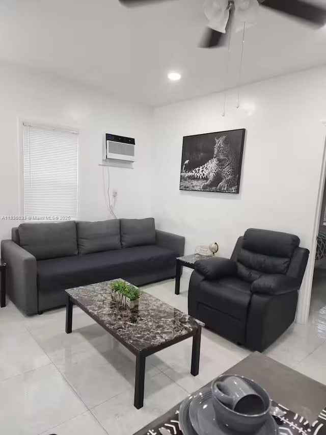 5 of 36 - 324 Van Buren St, Hollywood, FL