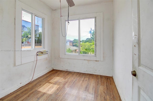 5 of 41 - 2928 Sw 4th St, Miami, FL