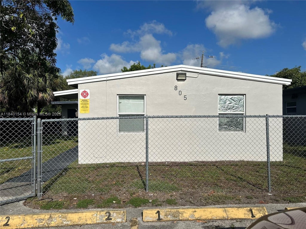 805 Nw 12th Ave, Fort Lauderdale