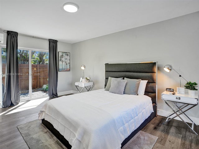 5 of 20 - 3204-3208 Ne 9th St, Pompano Beach, FL