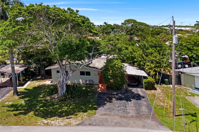 3 of 42 - 1433 Ne 22nd St, Wilton Manors, FL