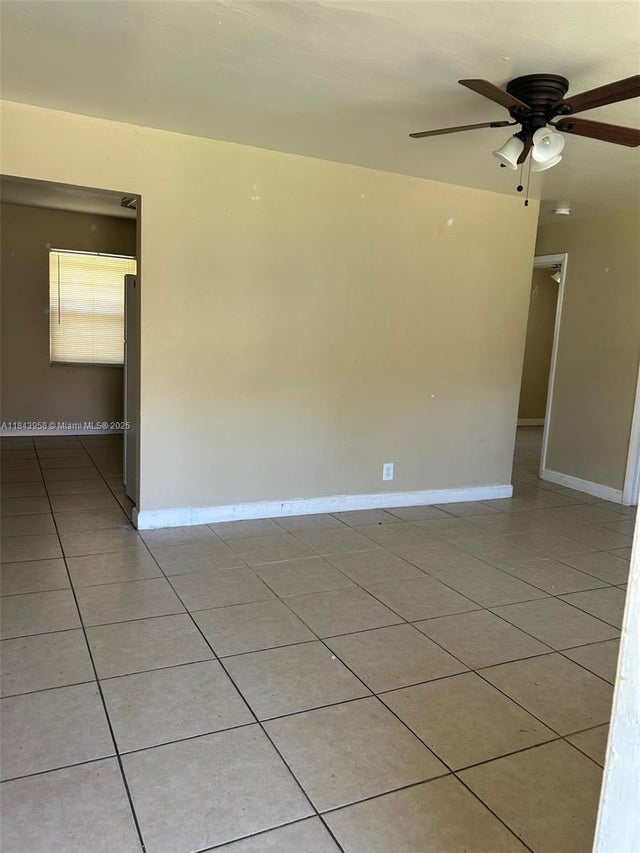 2 of 7 - 526 Nw 15th Ter, Fort Lauderdale, FL