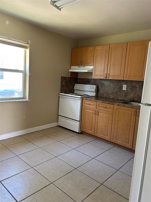 3 of 7 - 526 Nw 15th Ter, Fort Lauderdale, FL