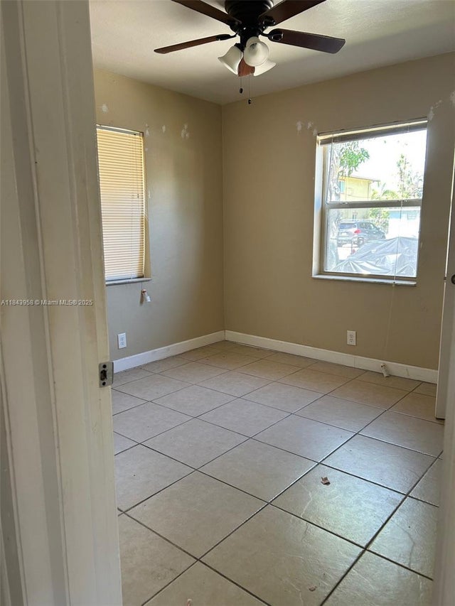 5 of 7 - 526 Nw 15th Ter, Fort Lauderdale, FL