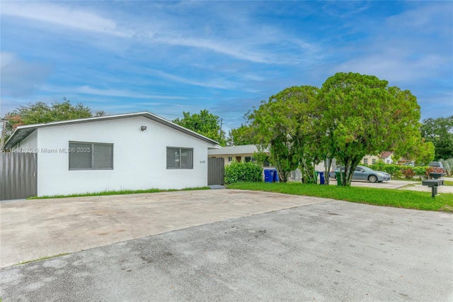 1 of 42 - 6125 Sw 40th Ct, Miramar, FL