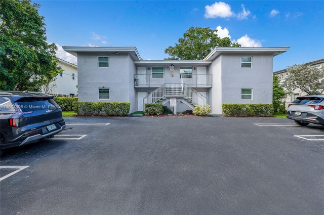 1 of 29 - 7921 Nw 44th Ct, Coral Springs, FL