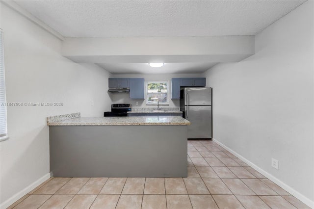 4 of 29 - 7921 Nw 44th Ct, Coral Springs, FL