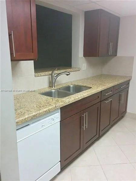 4 of 13 - 3174 N Pine Island Rd, Sunrise, FL