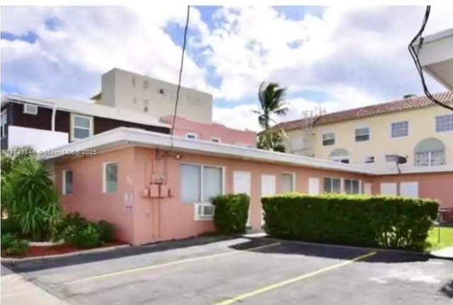 3 of 27 - 342 Van Buren St, Hollywood, FL