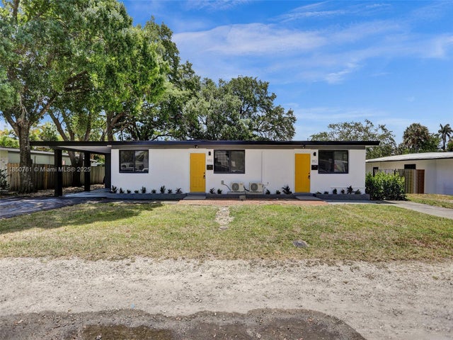 1 of 8 - 950 Sw 29th St, Fort Lauderdale, FL