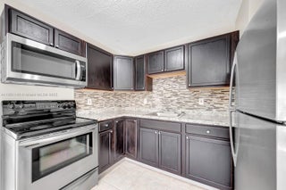 Photo of Listing #A11851140