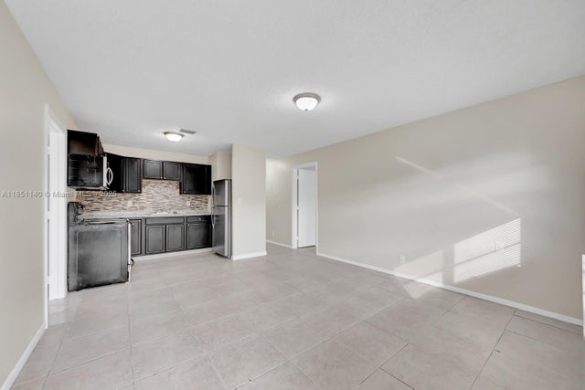 3 of 39 - 2610 Riverland Dr, Fort Lauderdale, FL