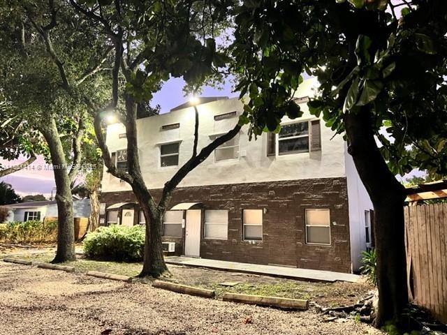 2 of 52 - 2205 Roosevelt St, Hollywood, FL