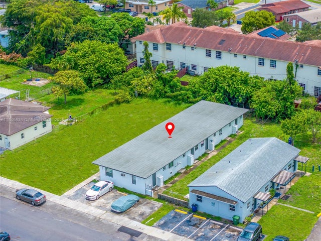 4 of 18 - 832 Nw 10th St, Hallandale Beach, FL