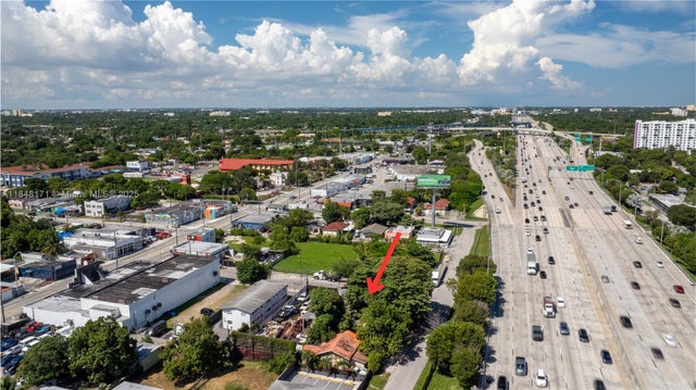 1 of 5 - 652 Nw 31st St, Miami, FL