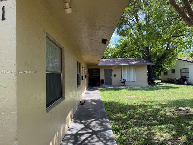 3 of 32 - 521 Sw 2nd Ct, Pompano Beach, FL