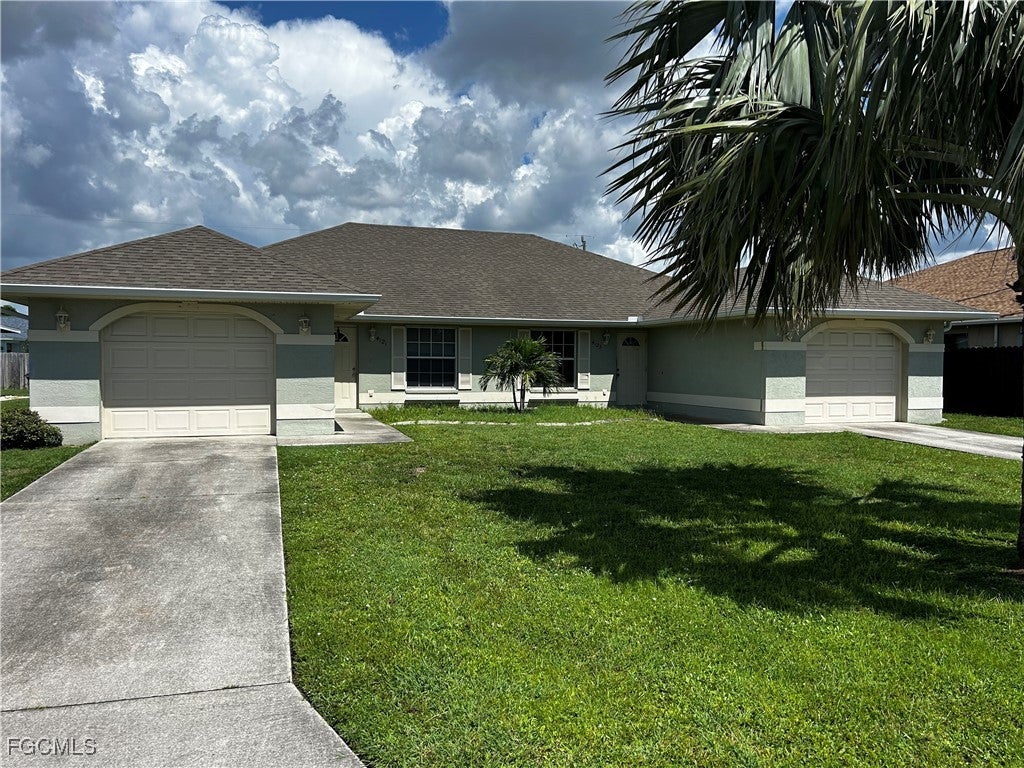 4121 & 4123 Sw 7th Pl, Cape Coral