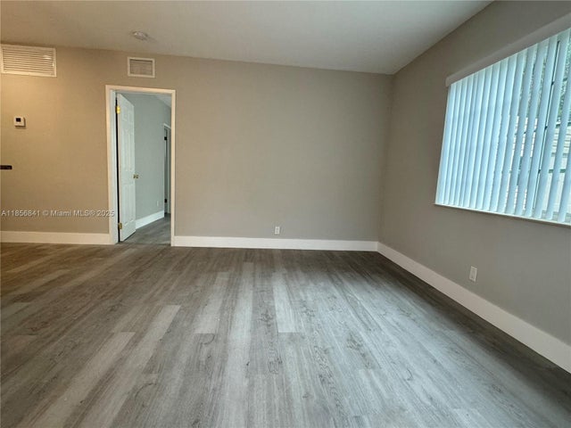 4 of 7 - 716 Se 14th Ct #1-4, Fort Lauderdale, FL