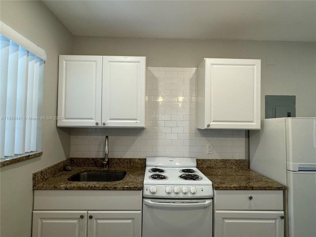 5 of 7 - 716 Se 14th Ct #1-4, Fort Lauderdale, FL