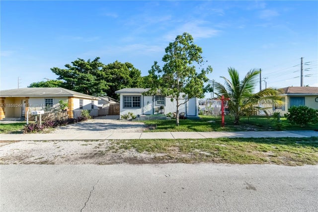 2 of 54 - 2128 Cleveland St, Hollywood, FL