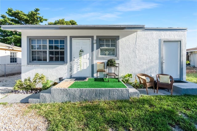 3 of 54 - 2128 Cleveland St, Hollywood, FL