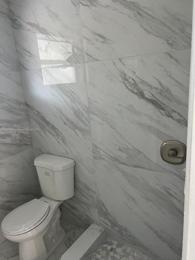 4 of 39 - 4265 Sw 51st St, Dania Beach, FL