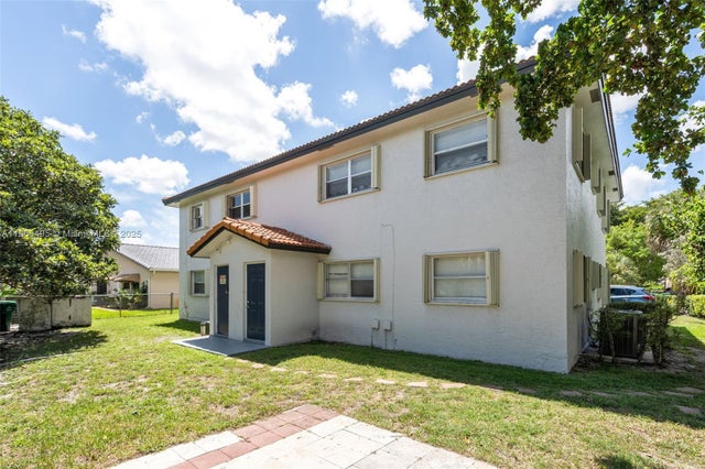 2 of 27 - 7901 Nw 44th Ct, Coral Springs, FL