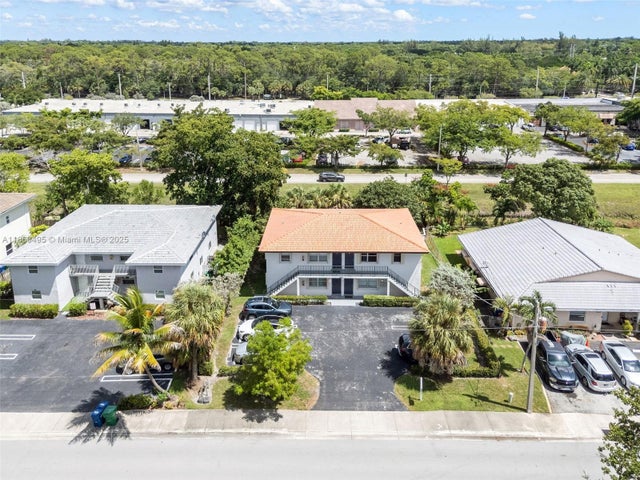 3 of 27 - 7901 Nw 44th Ct, Coral Springs, FL