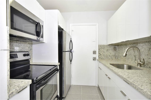 1 of 35 - 13201 Memorial Hwy, North Miami, FL