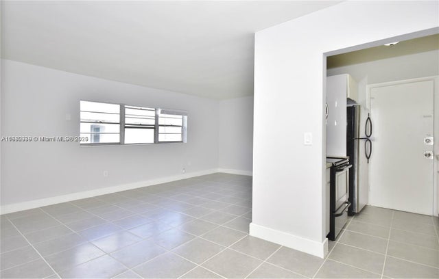 2 of 35 - 13201 Memorial Hwy, North Miami, FL