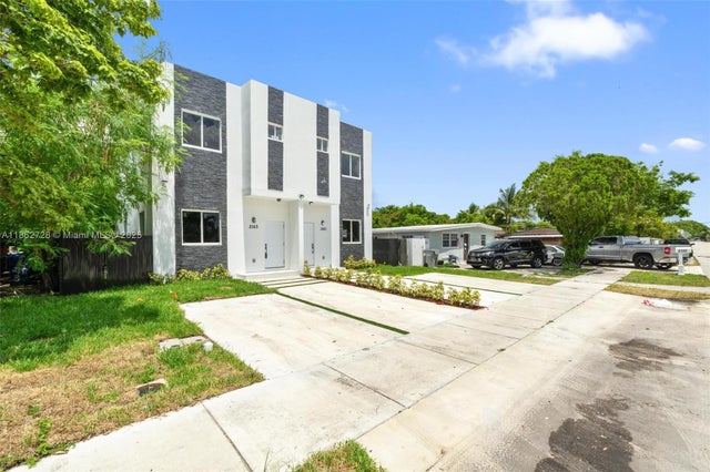 3 of 28 - 2145 Nw 4 Th St, Pompano Beach, FL
