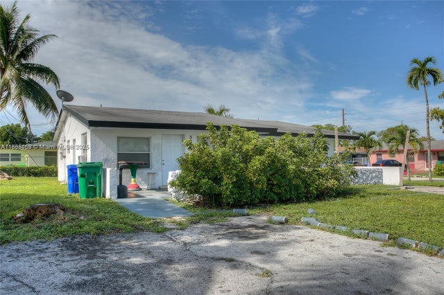 2 of 13 - 3030 Nw 13th St, Fort Lauderdale, FL