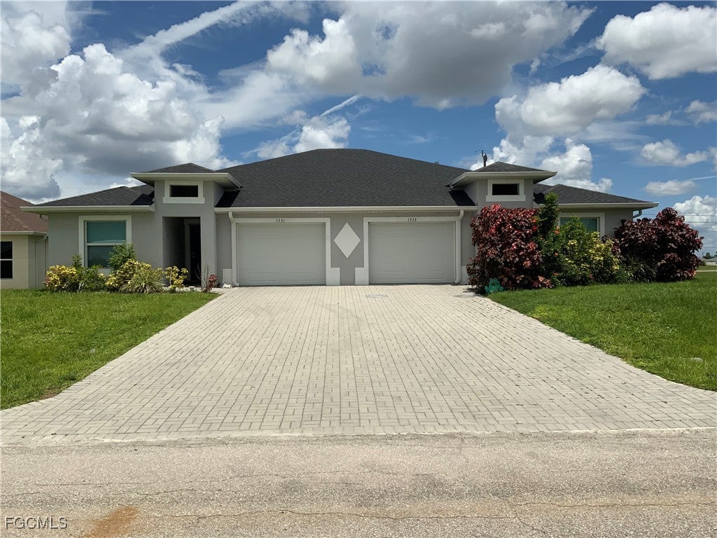1331/1333 Ne 15th Ln, Cape Coral