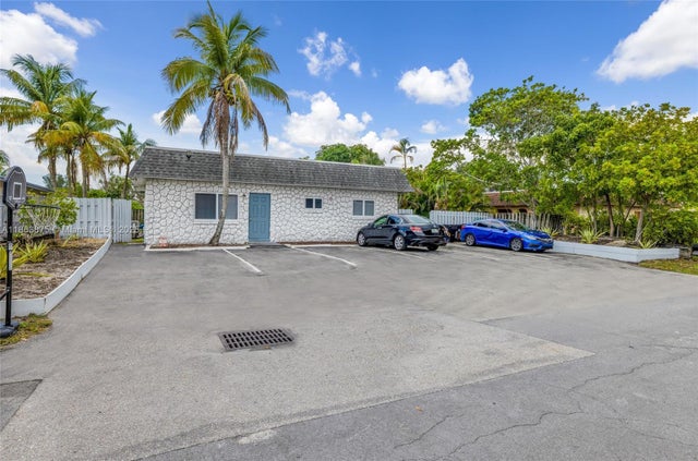 3 of 19 - 1480 Nw 20th Ct, Fort Lauderdale, FL