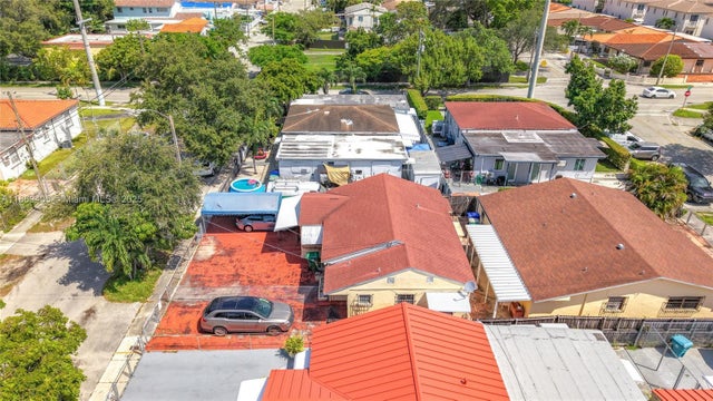 1055 Nw 32nd Ct, Miami