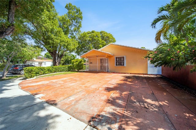 3 of 44 - 2500 Sw 11th St, Miami, FL
