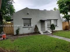 4 of 25 - 1925-1927 Rodman St, Hollywood, FL