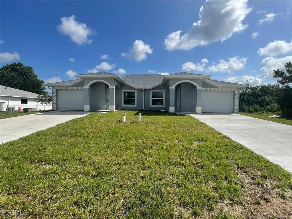140/142 Gilbert Ave S, LEHIGH ACRES