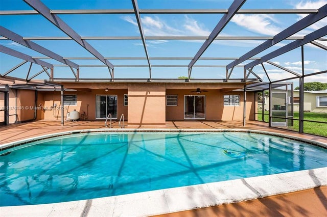 3 of 44 - 5710 Nw 87th Ter, Tamarac, FL