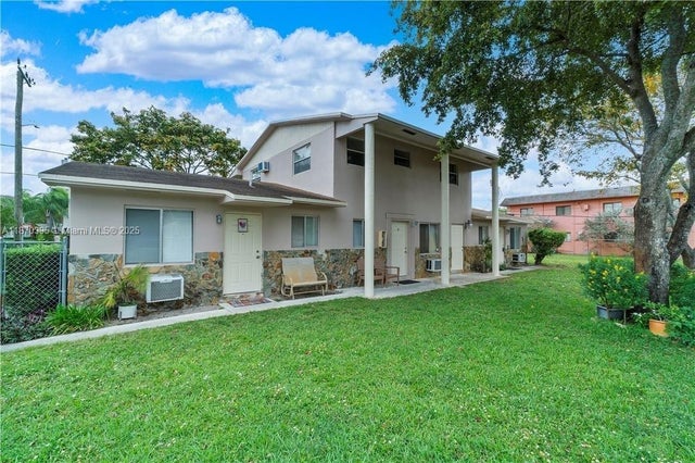 1 of 11 - 7391 Nw 37th St, Hollywood, FL