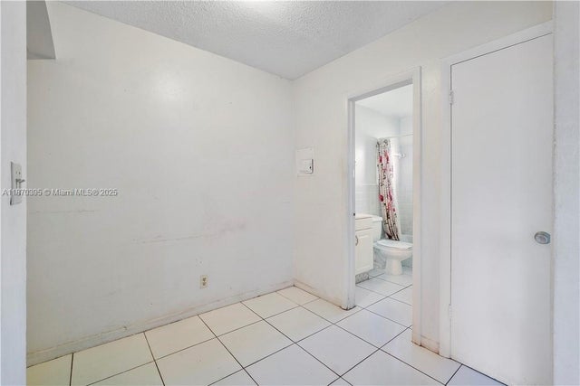 5 of 11 - 7391 Nw 37th St, Hollywood, FL