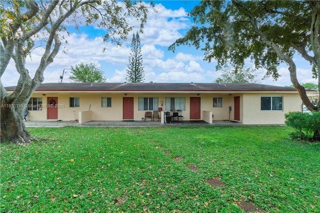 1 of 13 - 7381 Nw 37th St, Davie, FL