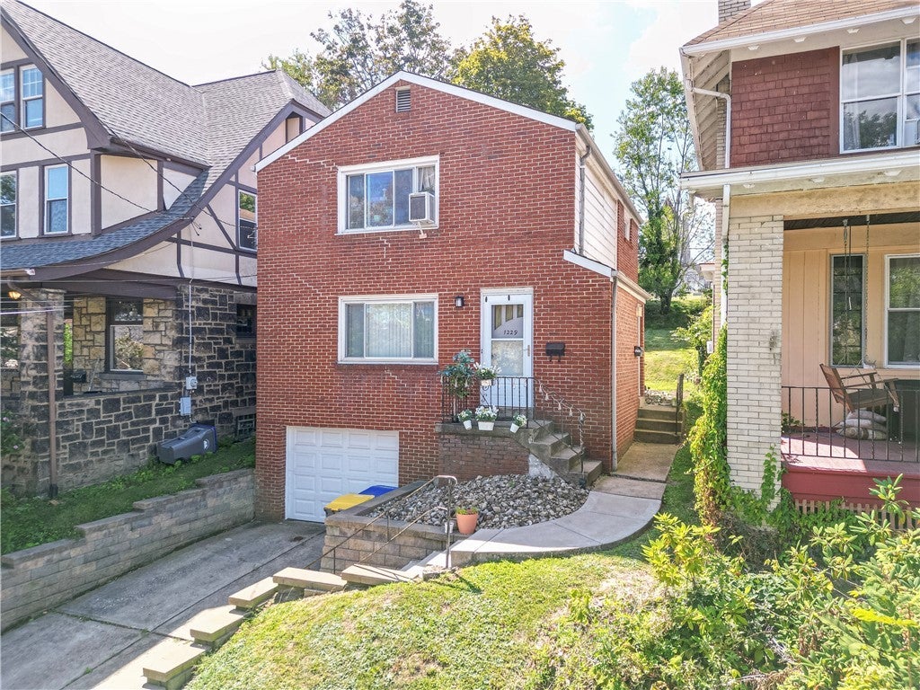 1229-31 Peermont Avenue, Dormont