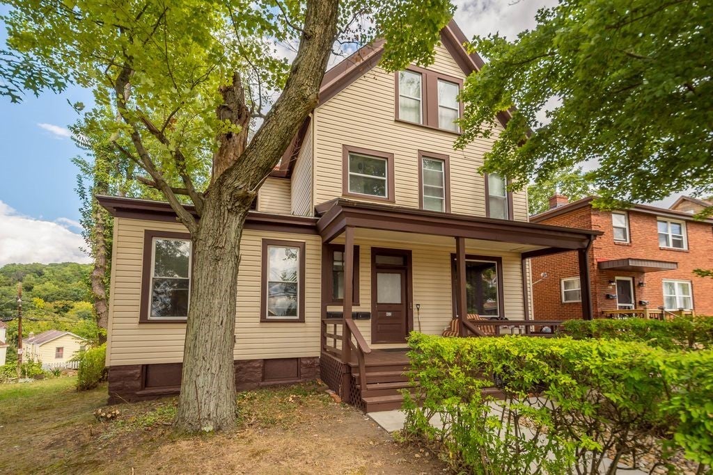 403 California Avenue, Avalon