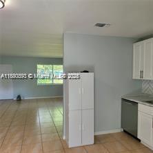 4 of 11 - 1637 W Breezy Ln, West Palm Beach, FL