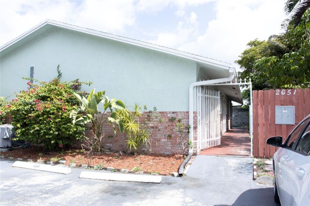 1 of 14 - 2651 Riverland Dr, Fort Lauderdale, FL
