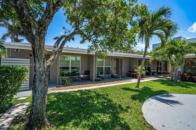 2 of 37 - 2201 Ne 14th Ave, Wilton Manors, FL