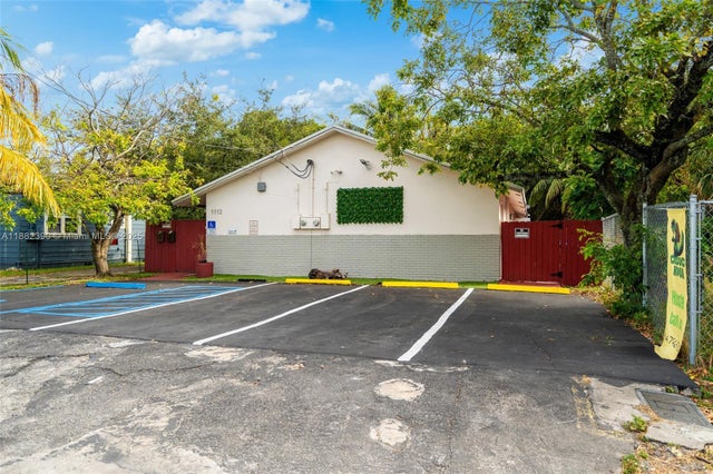 1 of 17 - 1112 Ne 5th Ave, Fort Lauderdale, FL